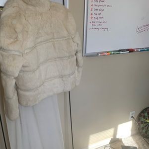 Real Fox 🦊 fur 🧥 coat for the winter 🌬🎐💨